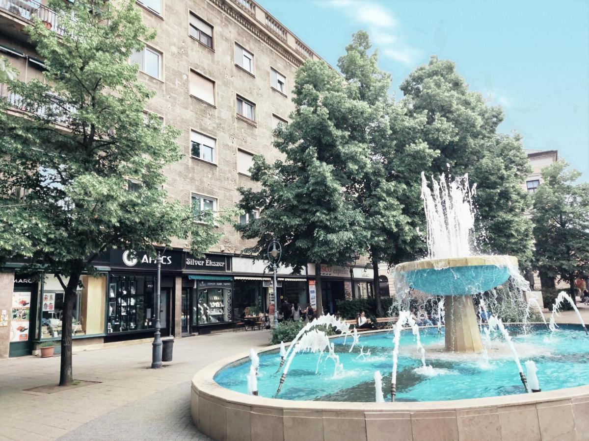 Central Palace Apartman Debreţin Exterior foto